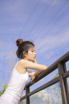 药屋少女的呢喃
